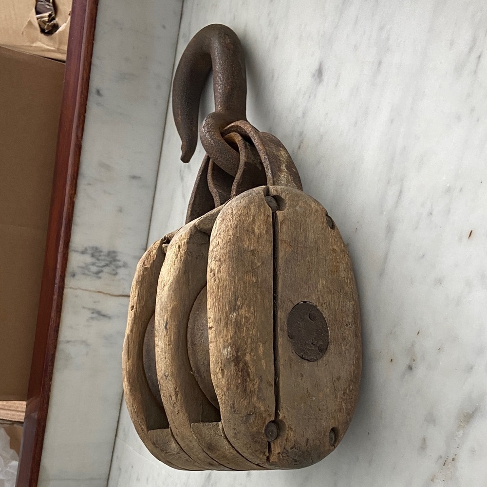 Antique Rustic Double Wooden Pulley with Hook - Picture 5 of 7
